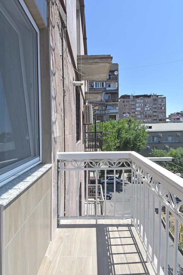 Pushkin 49 Apartment Yerevan Exterior photo